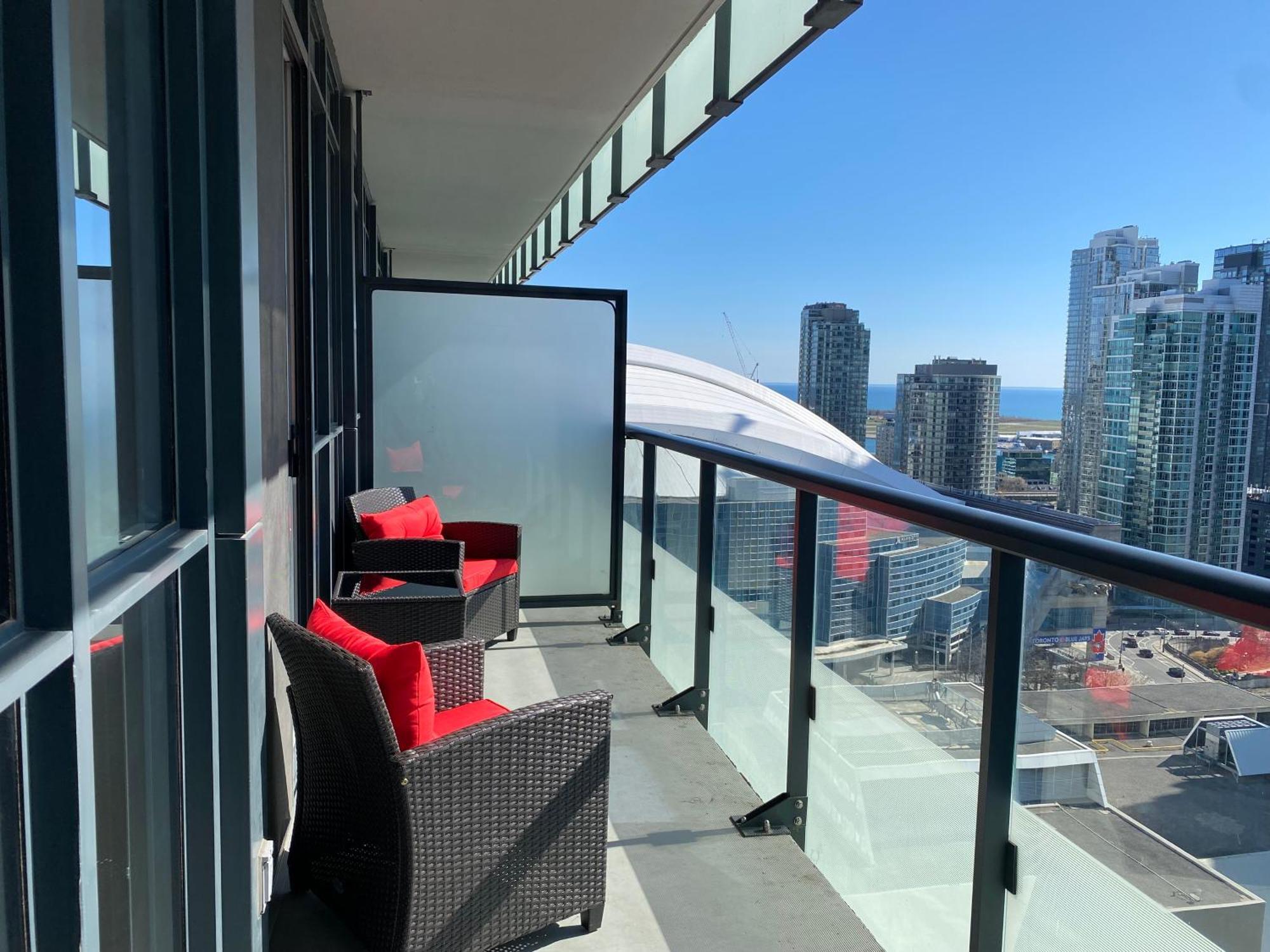 Central Toronto Suite - Free Parking, City Views, Near Cn Tower Exterior foto